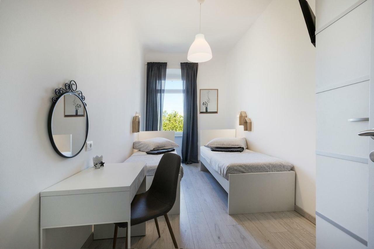 *** Lounge Terrace Apartment With The Harbour View / City Centre *** Pula Bagian luar foto